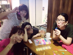 火紅創意橡皮筋手環