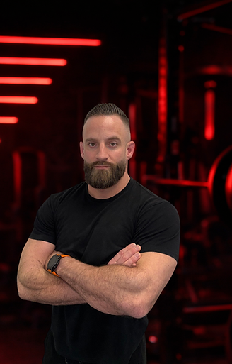 Alex New Headshot.png