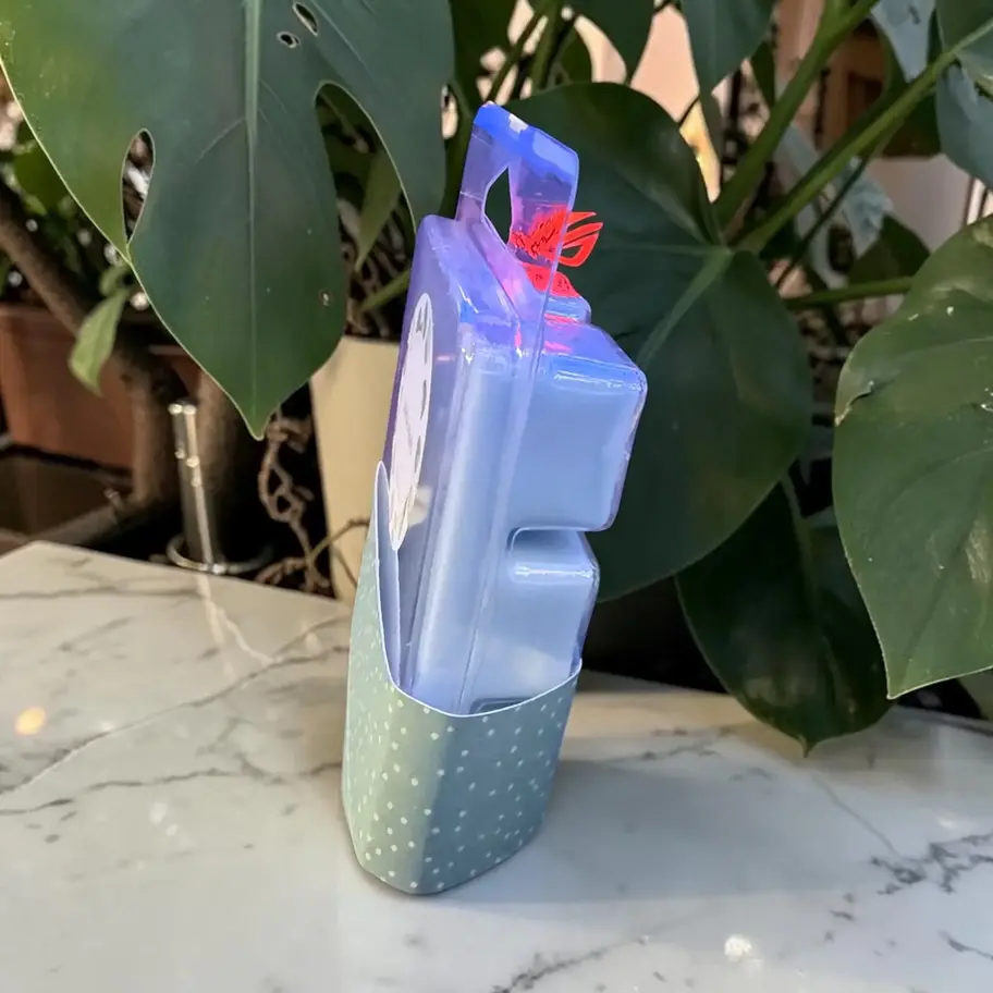 Carré fondant parfumé Linge Frais artisanal Calabougies en cire végétale avec parfum de Grasse dans emballage transparent élé