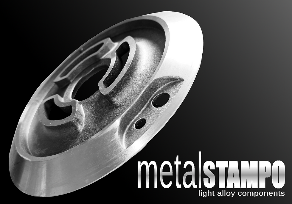La lavorazione di un componente pressofuso non si ferma alla fase di stampaggio. Metalstampo gestisce una gamma completa di finiture, lavorazioni superficiali, per migliorare sia l’estetica che le proprietà tecniche dei pezzi prodotti, garantendo versatilità e qualità anche per le applicazioni più complesse.