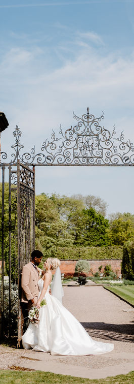 West Yorkshire wedding photographer, Cheshire wedding photographer, Manchester wedding photographer, uk wedding photographer, Arley hall wedding, Arley hall photographer, Cheshire wedding venue