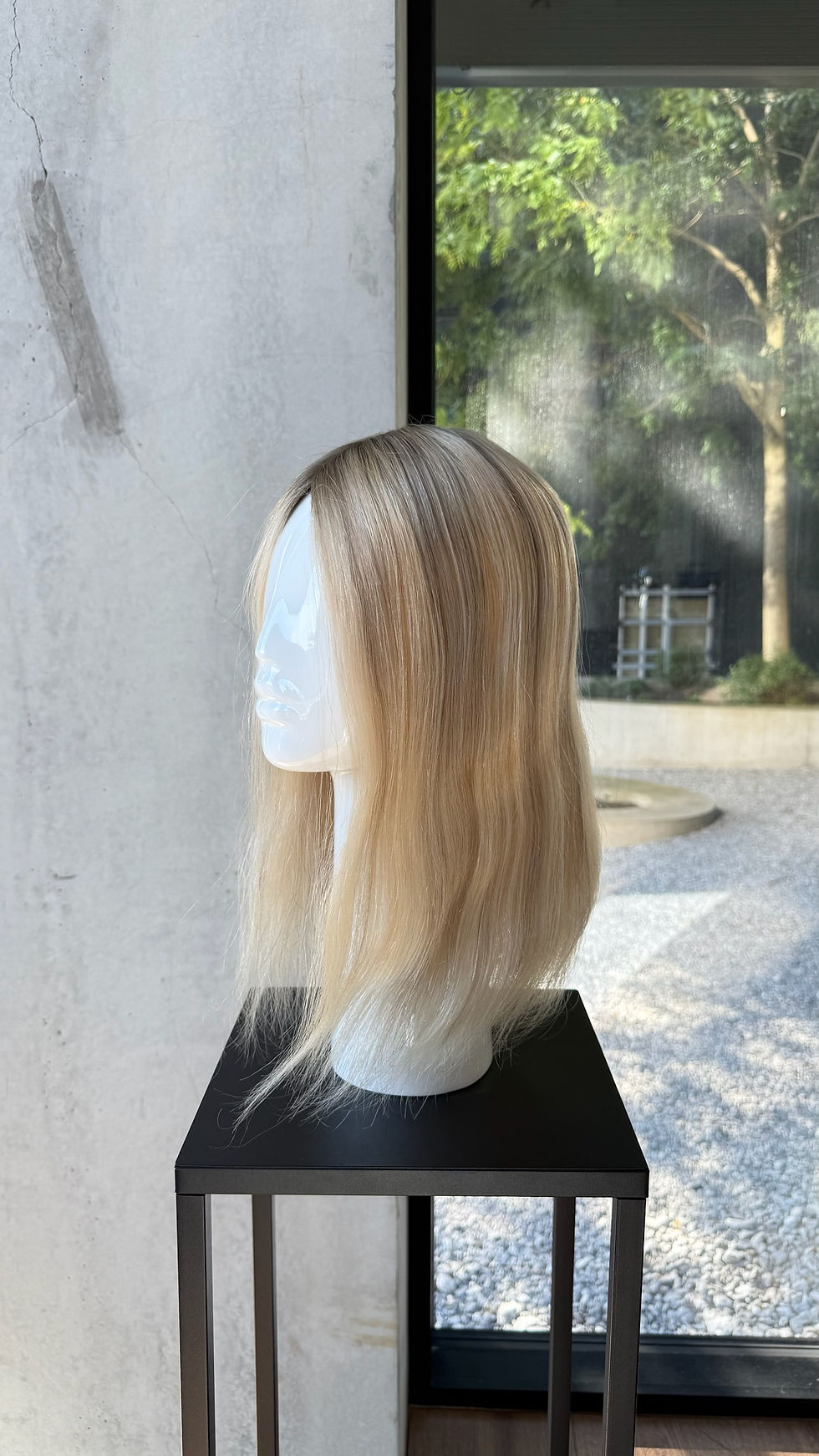 Thumbnail: Haarteil | Medium Basis | Sonniges Blond mit Ansatz| 35 cm | Silk Top | EU Haare