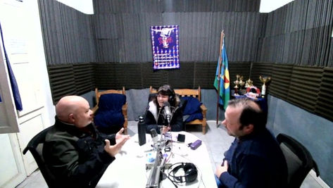 Joel Vallomy y Pablo Modarelli hablaron del documental "Cicatrices de Fuego" en la FM Simple