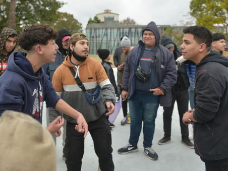 Jóvenes cuestionaron al municipio por no otorgarles energía eléctrica para una "compe" de freestyle