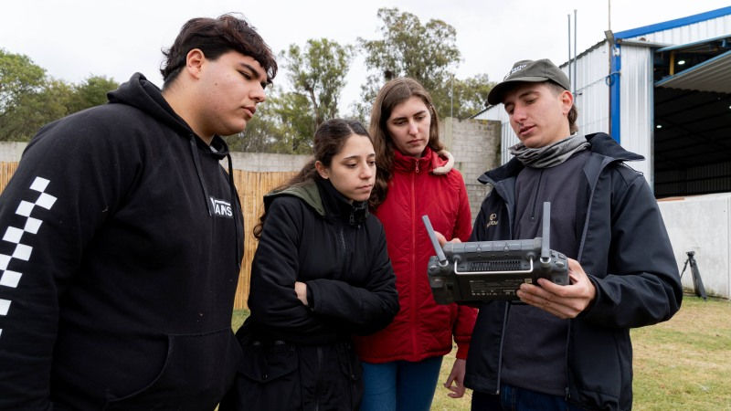 +Agro +Futuro: Bayer impulsa la tercera edición del programa que conecta a los jóvenes con la innovación y el agro