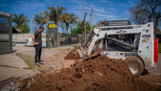 Cloacas en Las Campanas: comenzaron las conexiones domiciliarias en más de 50 casas del barrio