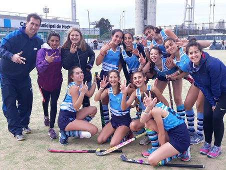 Juegos Bonaerenses: El hockey femenino ganó y sueña con llegar a la semifinal
