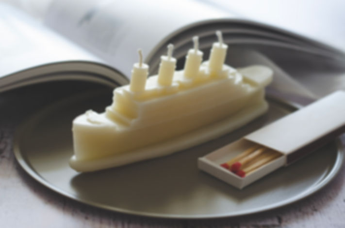 Titanic sculptural candle