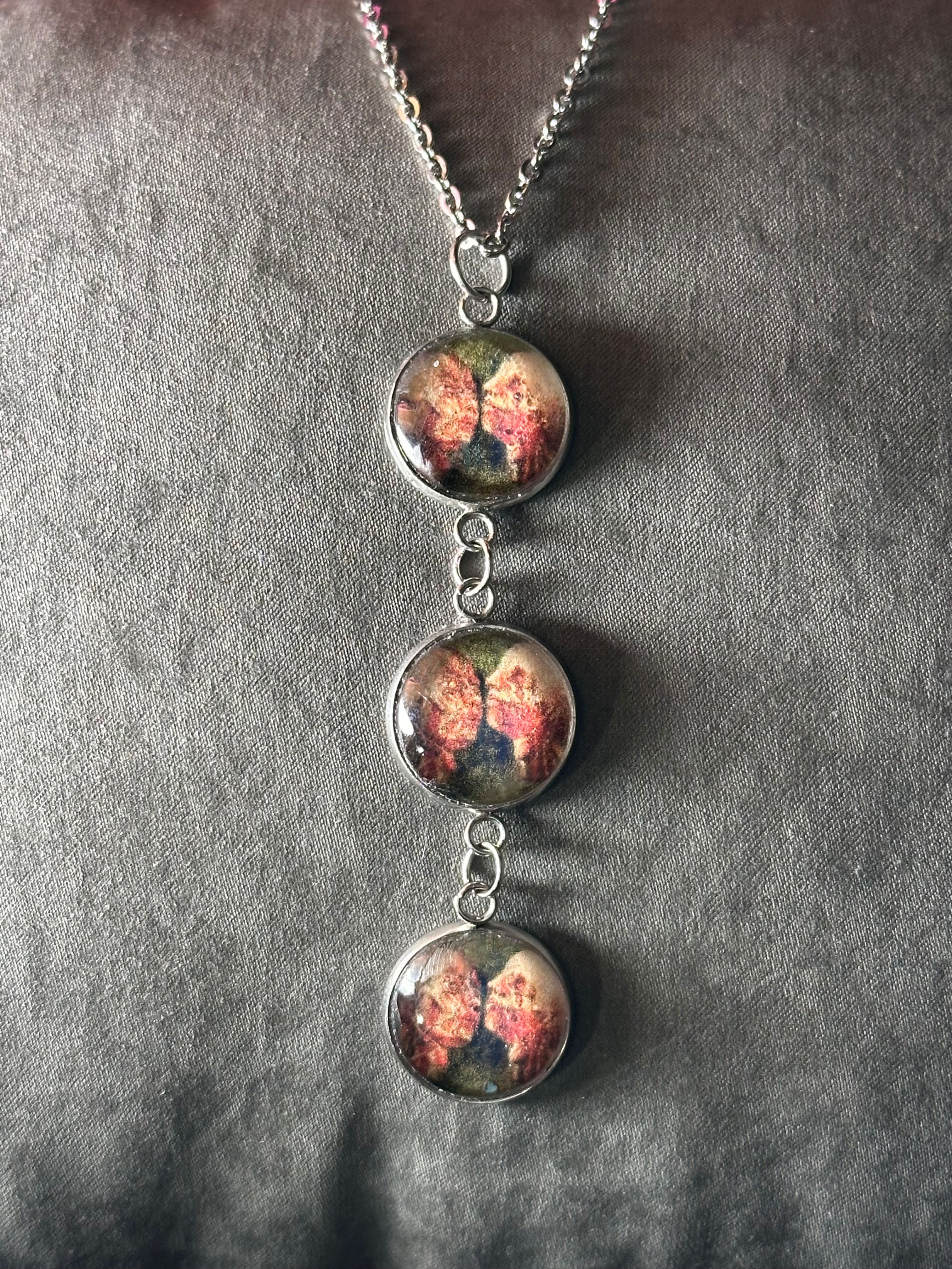 Gazing Faces Trio Drop Necklace