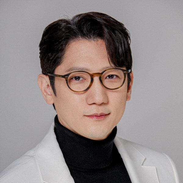 Dr Jung Jae Wook.jpg