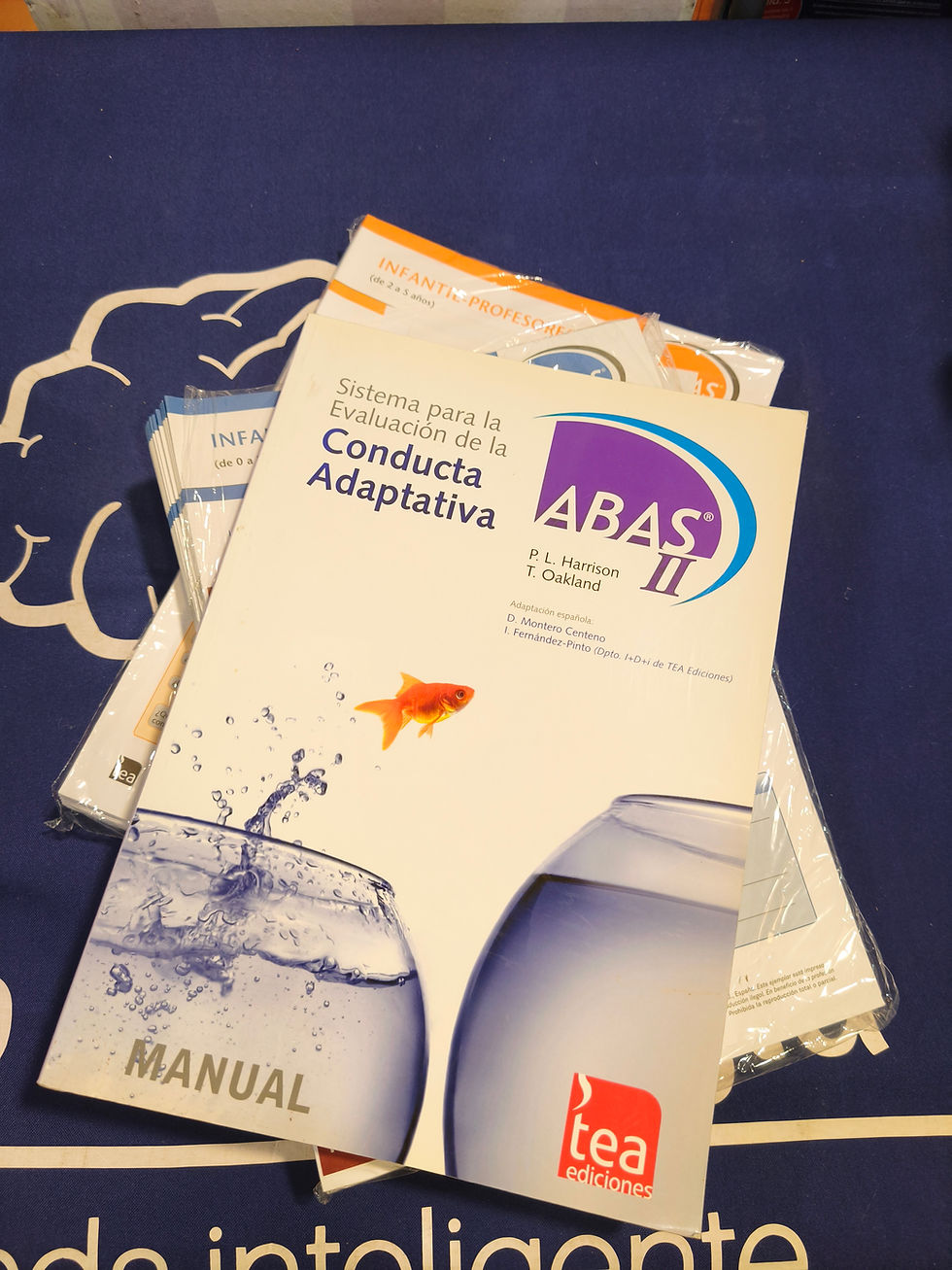 Manual y cuadernillos del ABAS-II