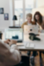 Personalvermittler analysieren gemeinsam Daten