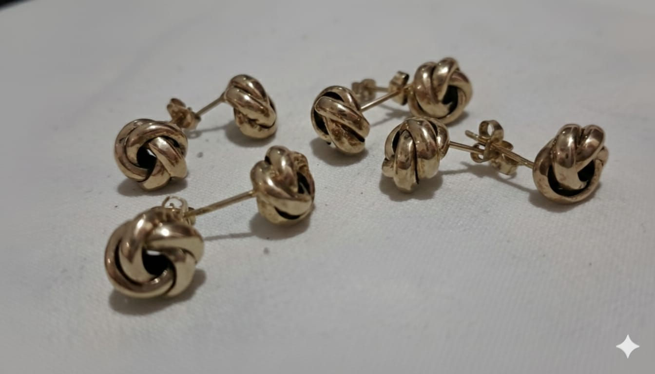 Pendientes con forma de nudo