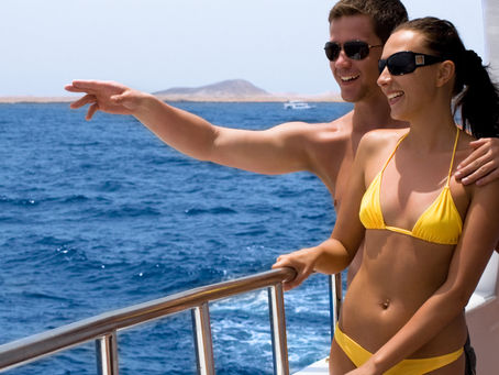 Best Couples Cruises: Romantic Getaways at Sea