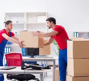 What-to-consider-when-choosing-an-office-moving-company-1.webp