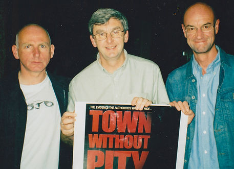 Actors Gary Lewis and tam Dean Burn with