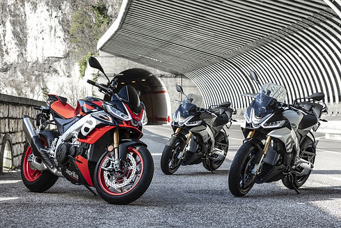 01-aprilia-tuono-v4-range.jpeg