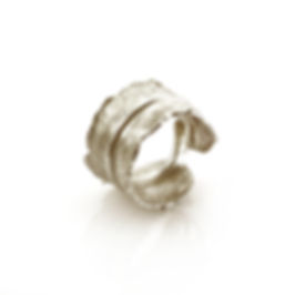 Ring bended detailed feather silver