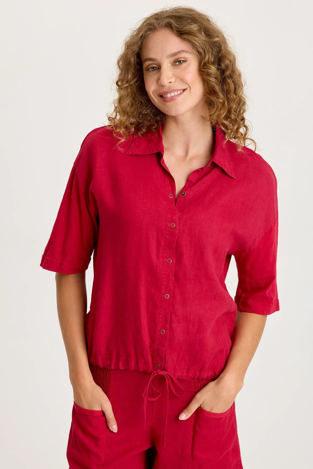 XCVI BALTO LINEN SNAP-UP TOP  In Red Garnet