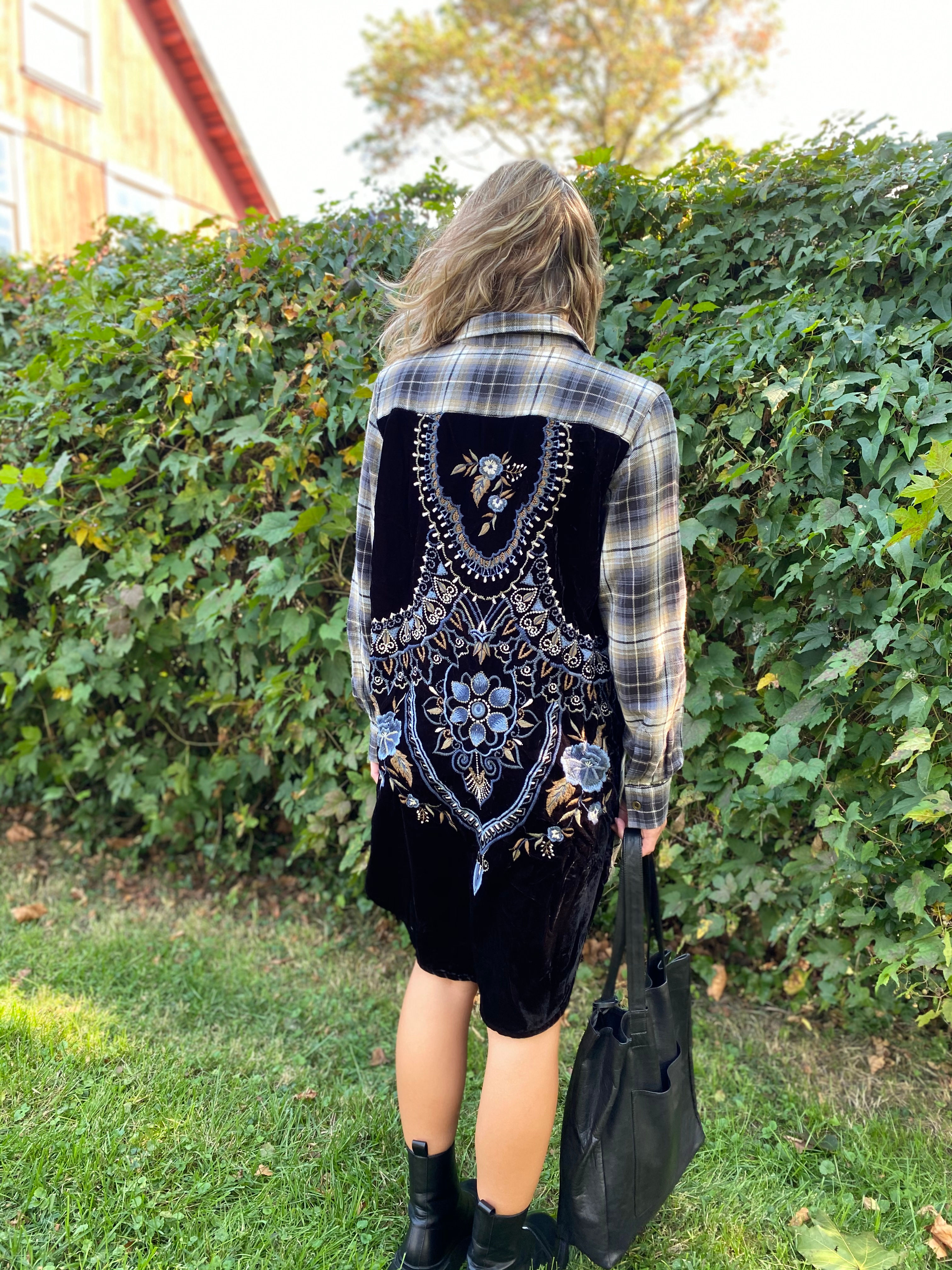 Plaid shirt with back velvet detail