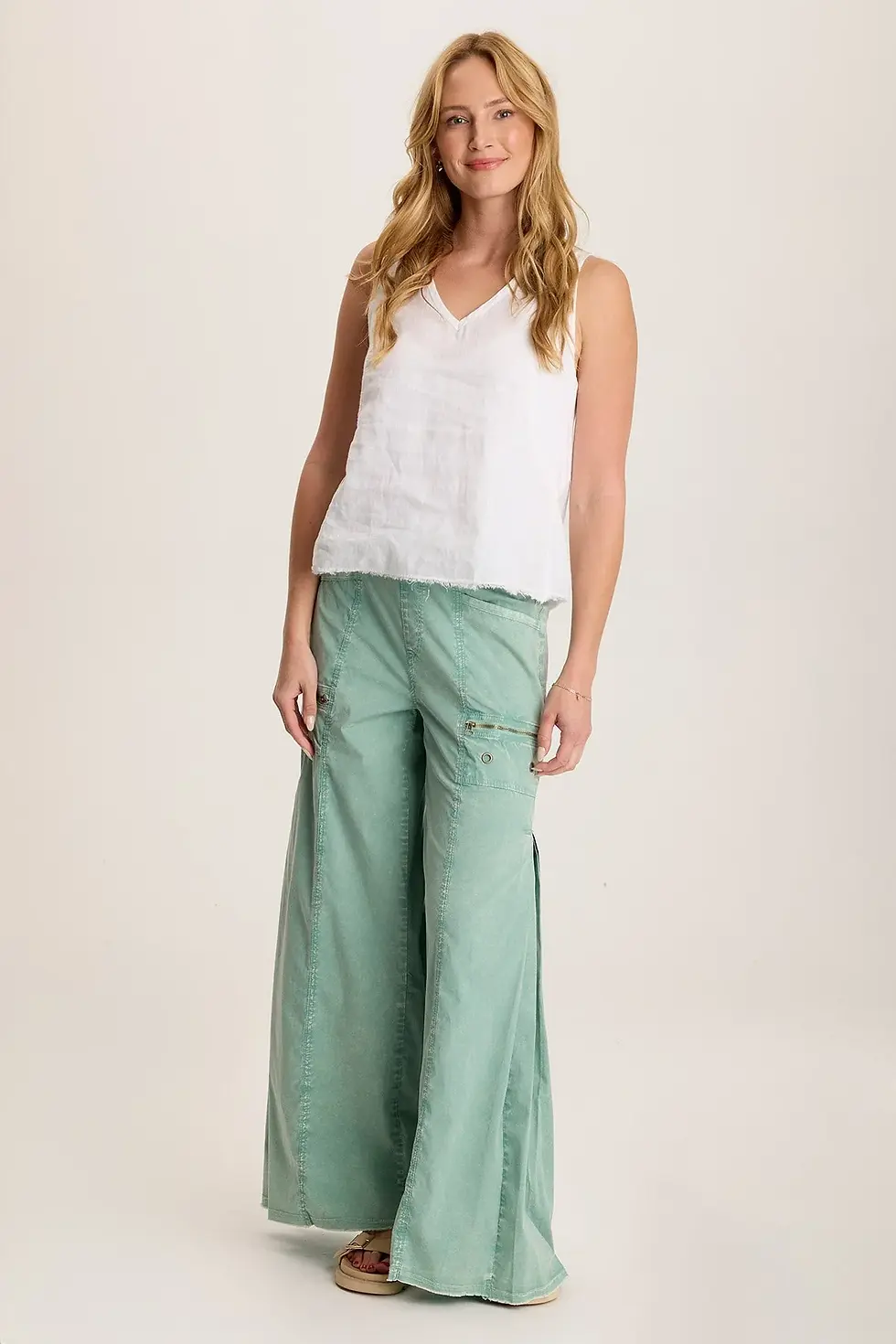 Thumbnail: XCVI COLINE POPLIN WIDE LEG PANT  In Distress Wash Feldspar