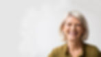 Femme senior souriante