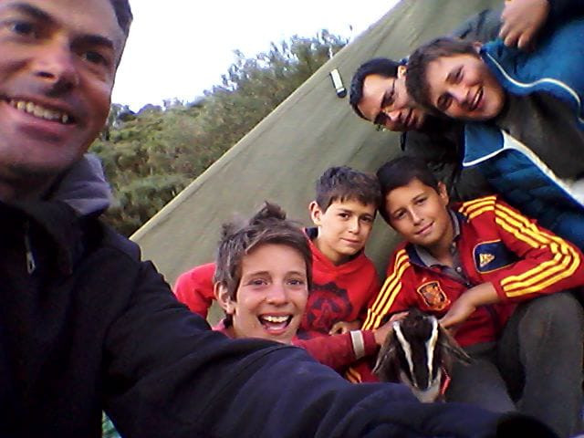 Grupo de Anciles con Peloto