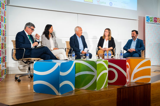 mesaredonda_premios_clusaga_2022_1.jpg