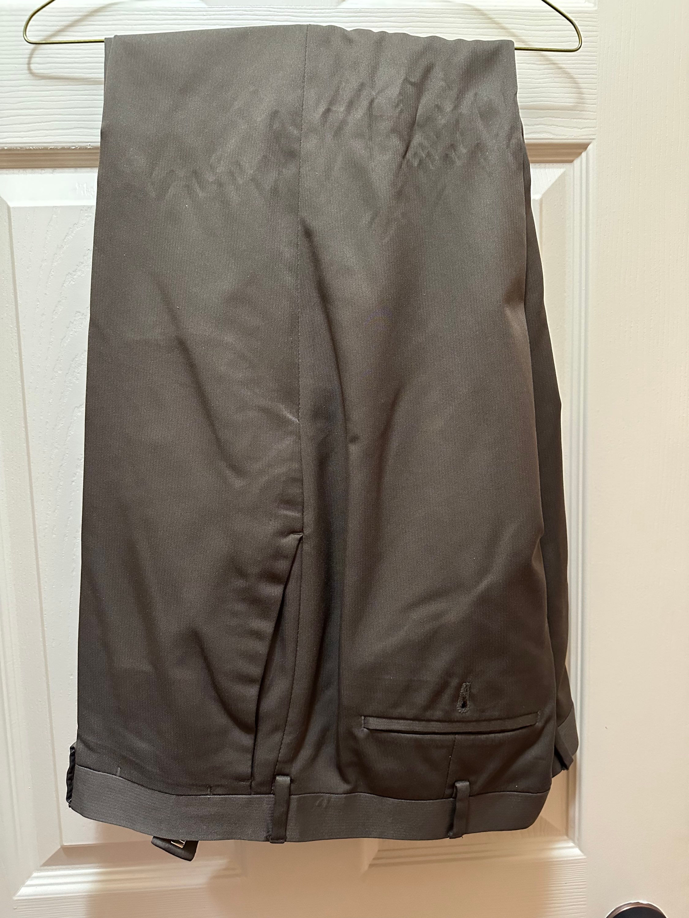 REP100 Men’s Claiborne 40x30 Brown Pants