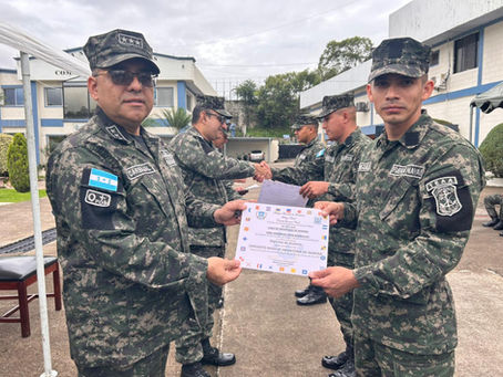 Ceremonia de inicio de labores y ascensos del personal naval