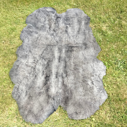 Australian Sheepskin Quad Charcoal Tip 4'x6' Chesterfield Leather