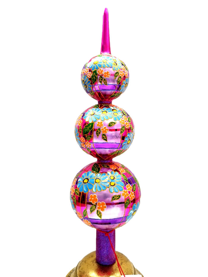 Thumbnail: Finial full back view