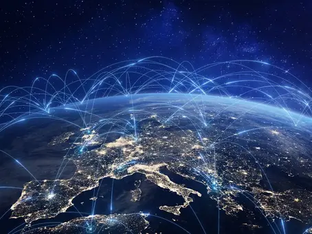 Network Topology Design for Ultra-Low Latency Data Distribution