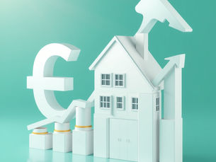 Une maison blanche stylisée entourée d’un symbole euro et de flèches ascendantes évoquant la hausse des dépenses immobilières.