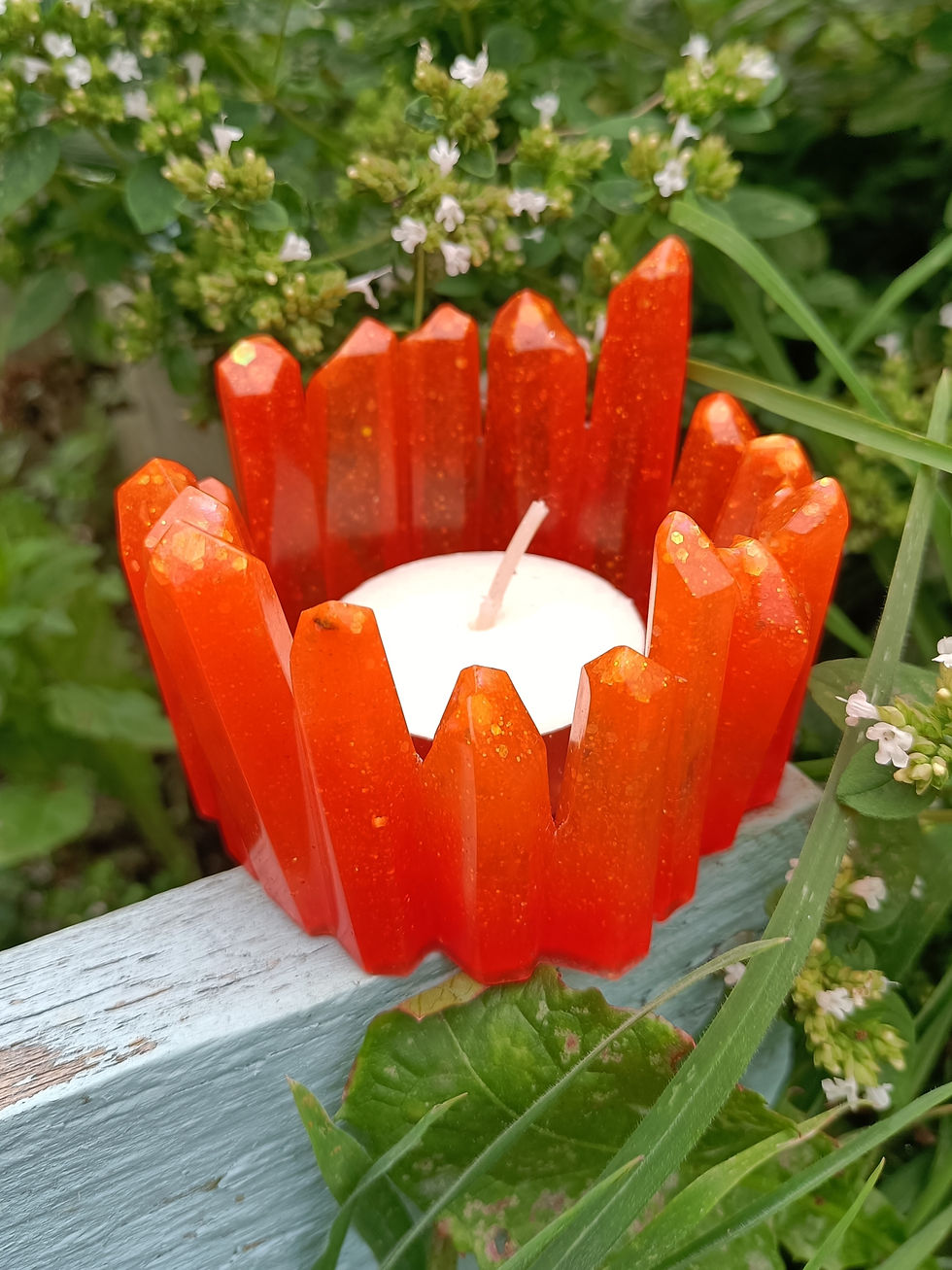 Thumbnail: Crystal Cluster tealight holder