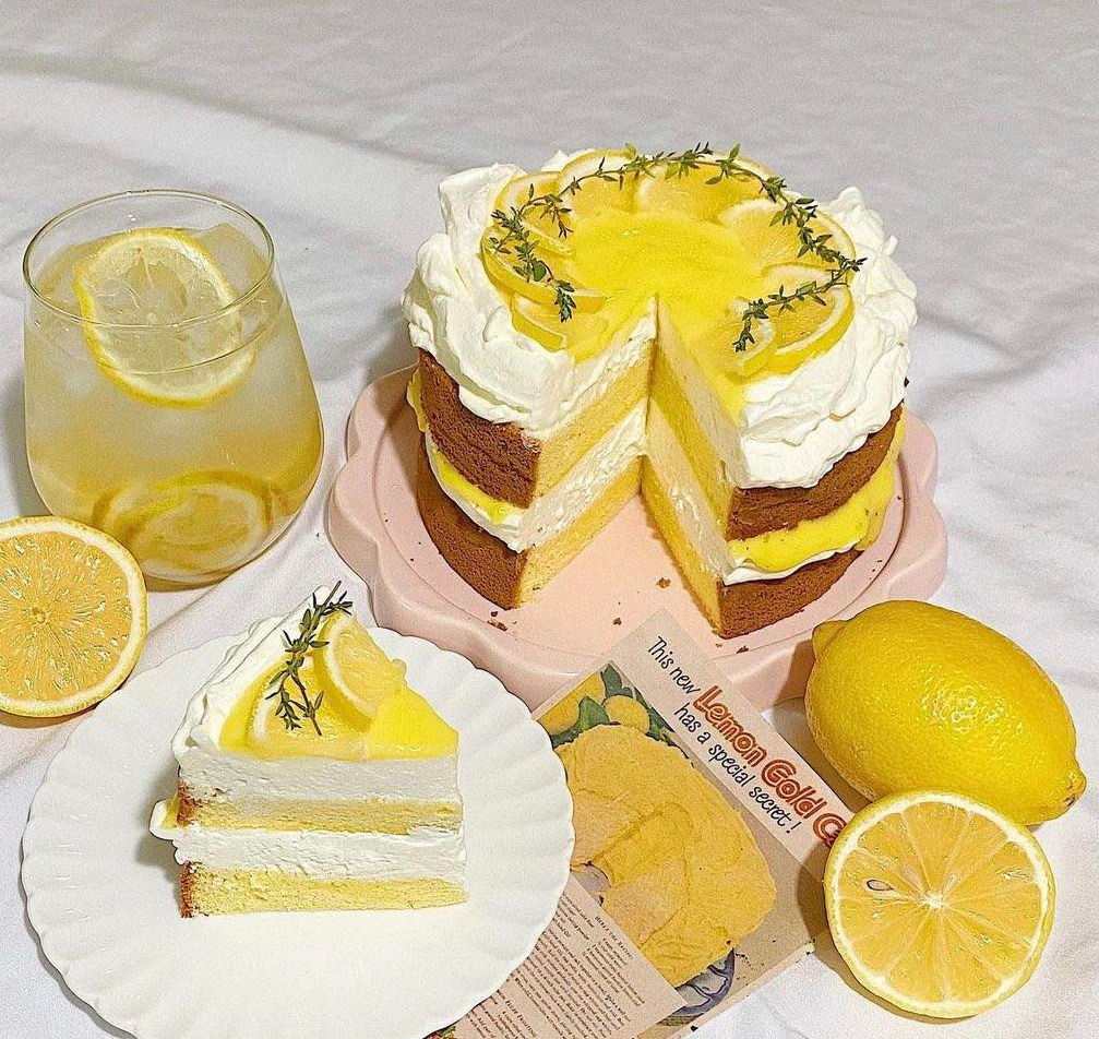 Sunny Lemon Cake