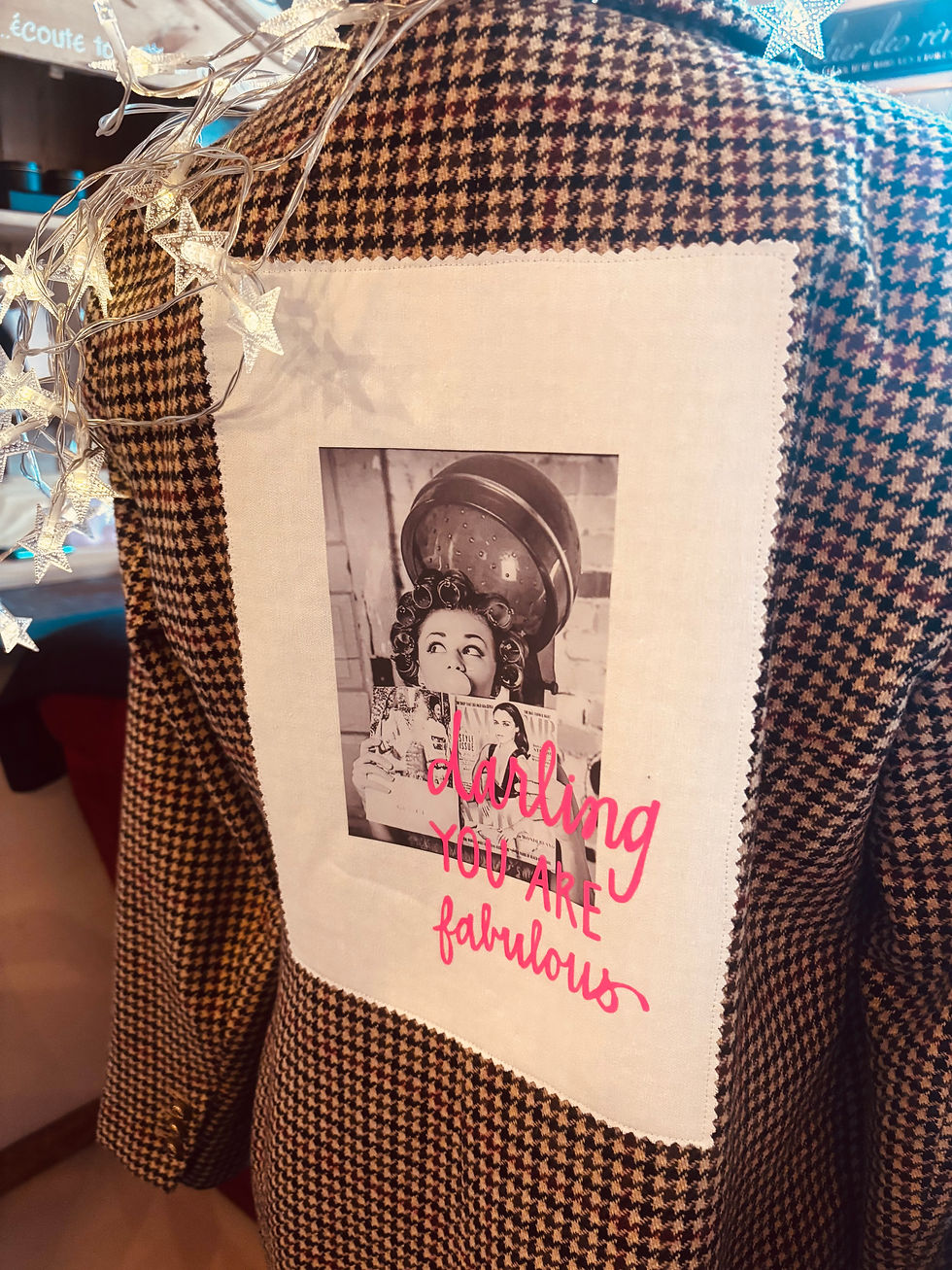 Coupon de tissu décoratif pour customisation textile vue appliqué