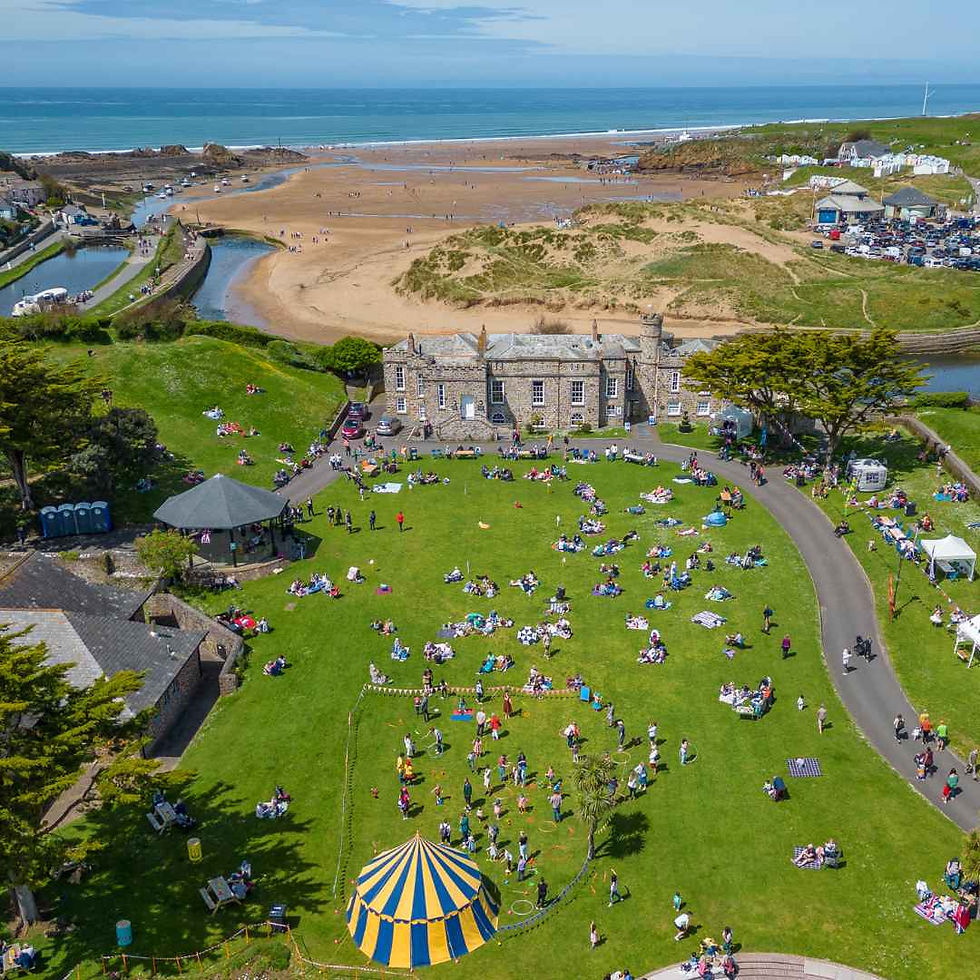 Castle Grounds & Summerleaze Beach