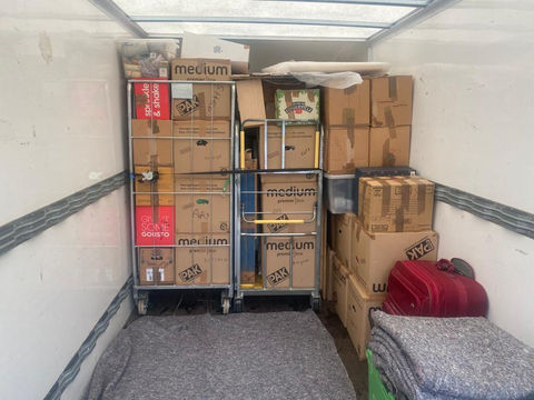 Move with Moreno - Fully equipped Removals van available in London