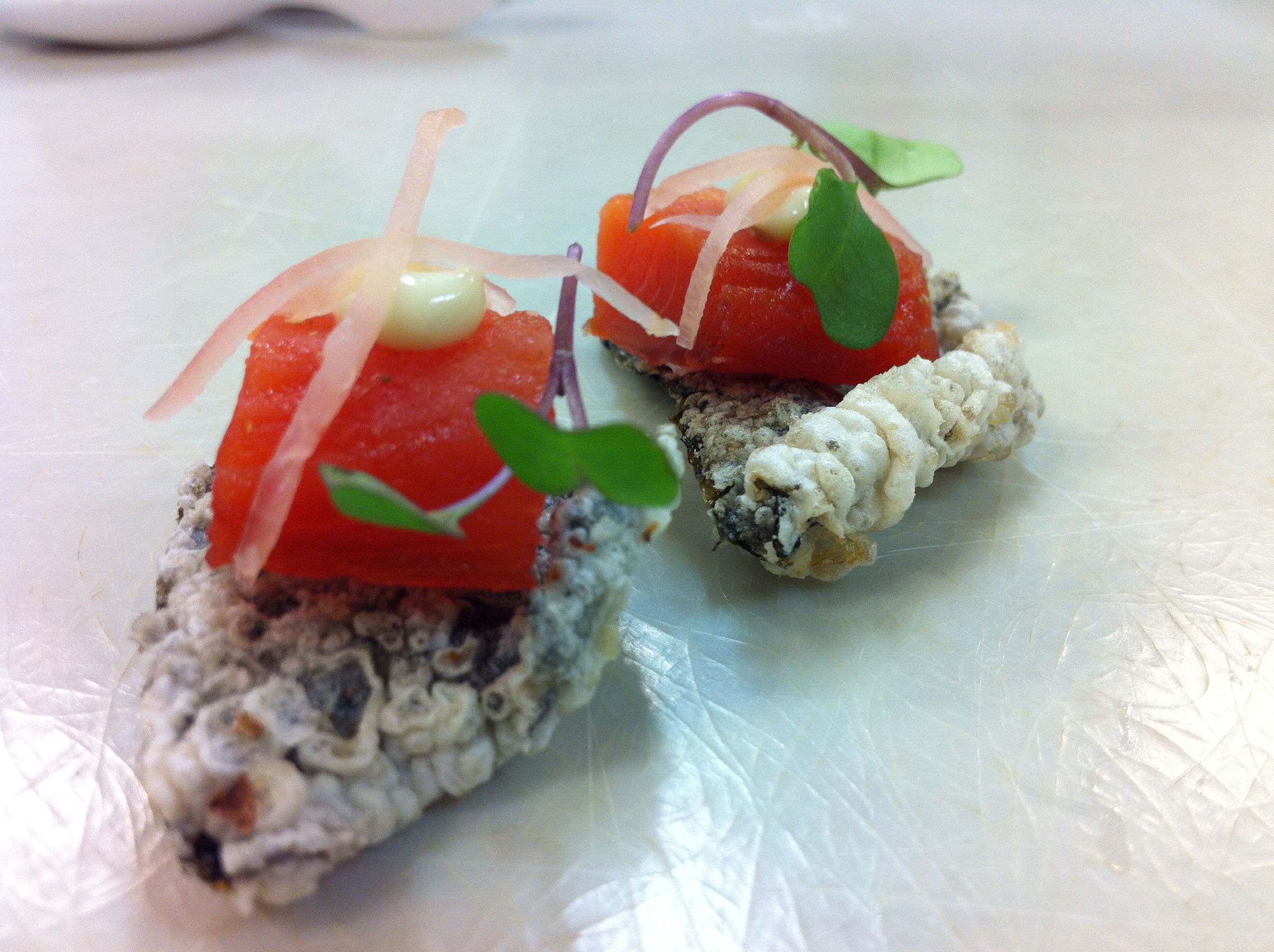 Cured salmon, fried nori