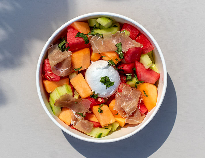 melon, pastèque, jambon cru, mozzarella bufala, concombre, menthe
