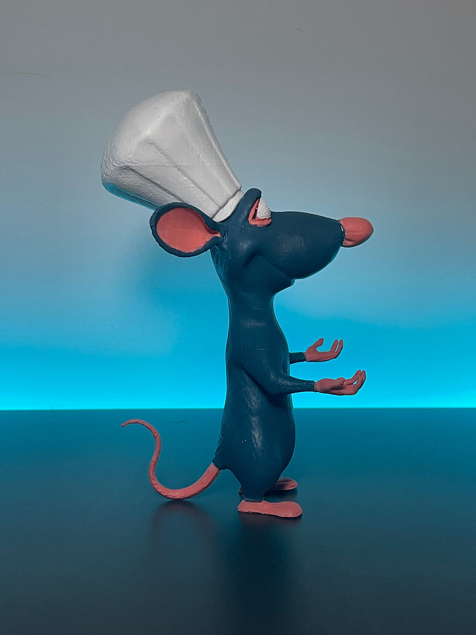 Küçük resim: Remy Şef Kalem Tutucu Figür – 3D Baskı