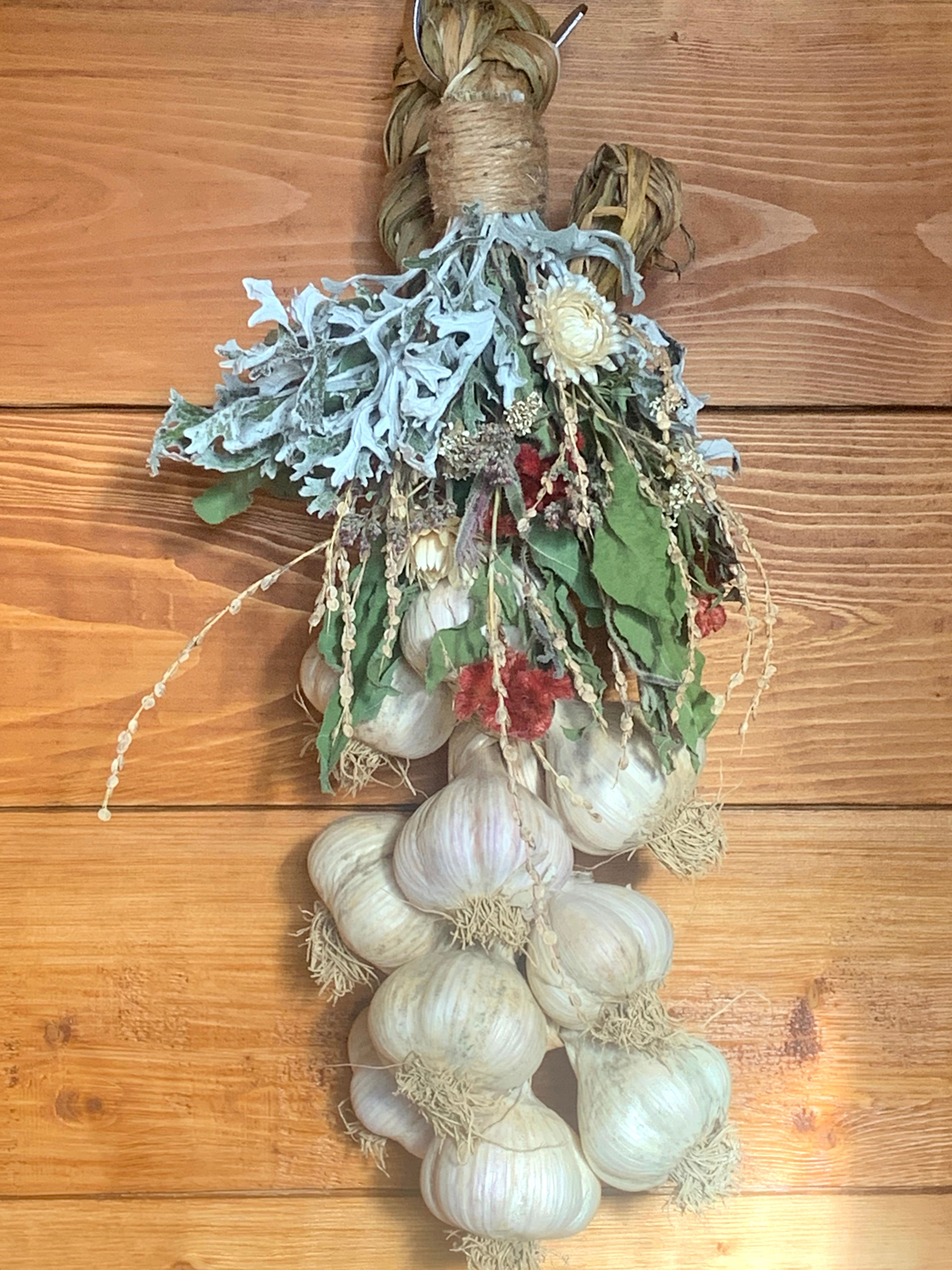 Garic Braid with Dried Flower Bouquet