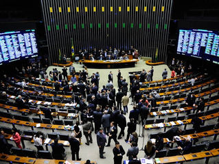 Outra vez sessão do Congresso termina sem análise de Vetos