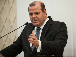Tombini (Presidente do Banco Central) Relata: 'Crise política está atrasando o ajuste fiscal'