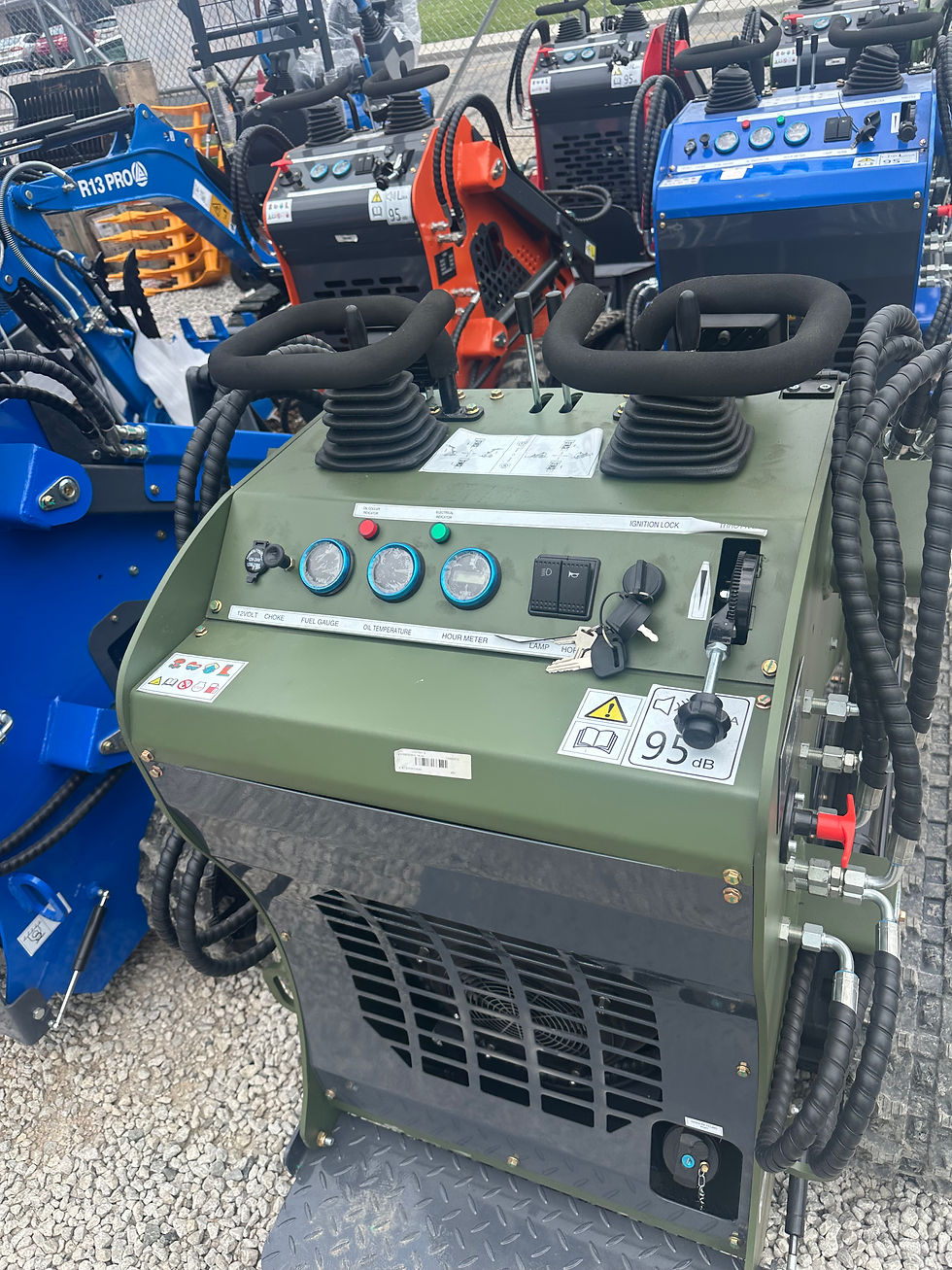 Thumbnail: Honey Badger HBS04 23hp V Twin gas engine 3 stage pump, 3 valve 1000lbs capacity