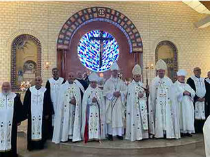 "البطريرك الماروني يؤكد على أهمية خدمة الآخرين والسلطة كخدمة في قداسة الأحد"