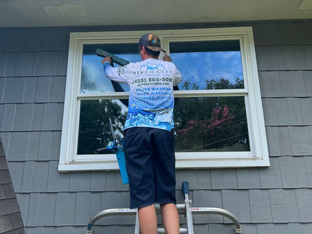 Why Professional Window Cleaning Makes a Huge Difference for Homes in Chattanooga