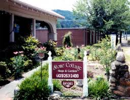Stone Cottage Shop & Gardens