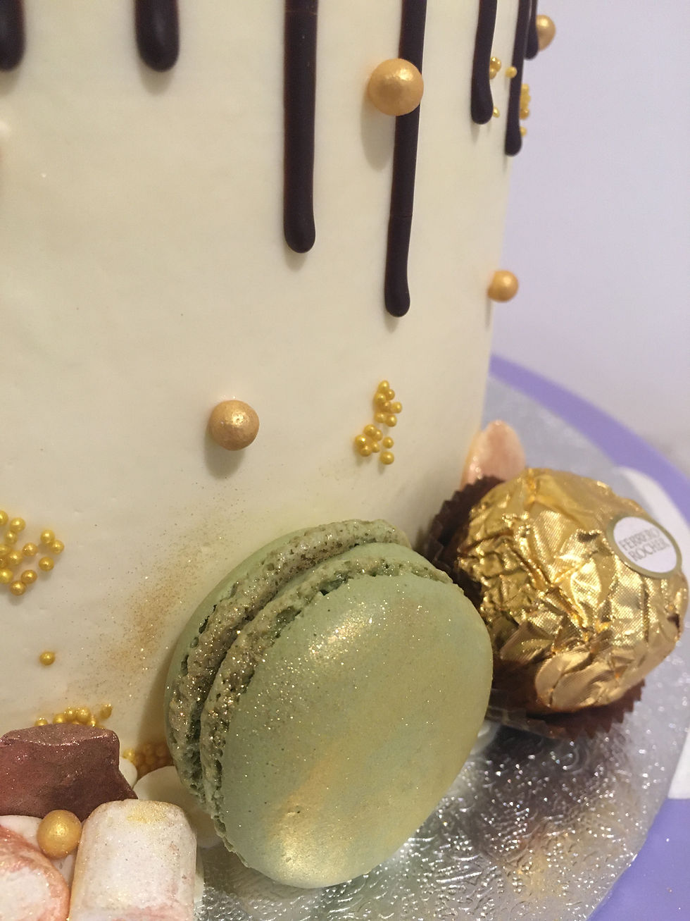 Thumbnail: Photo of Drip cake with chocolates  by Barbara Cakes London